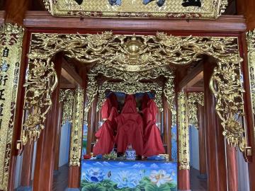 Chế tác hoành phi trên Tam Bảo theo yêu cầu