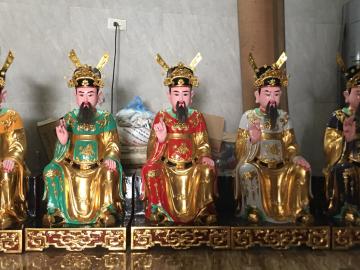 Chế tác tượng thờ Ngũ Vị Tôn Quan gỗ tại Sơn Đồng
