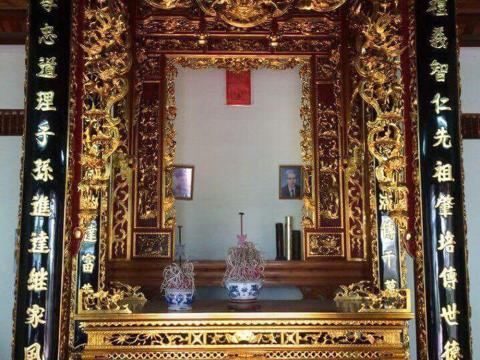 Lưu ý khi chọn và treo câu đối nhà thờ gia tiên