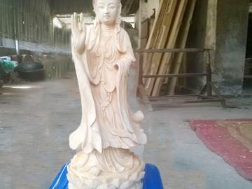 Tượng quan âm đứng