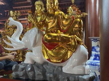 Nghệ nhân Sơn Đồng chế tác tượng Văn Thù, Phổ Hiền