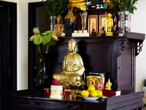 Thờ tượng Phật tại gia cần chú ý điều gì?